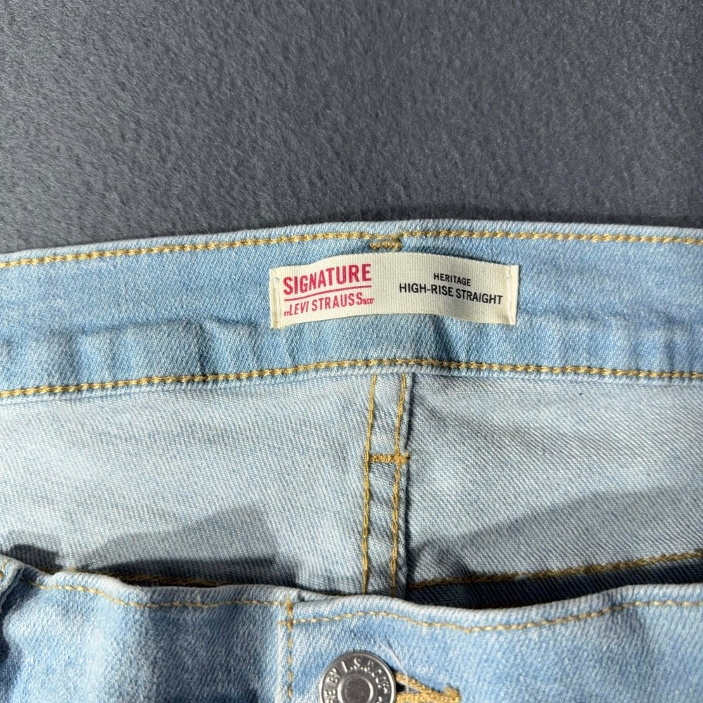 Signature by Levi Strauss Women's 22 W36 High-rise Straight Heritage - Picture 3 of 10